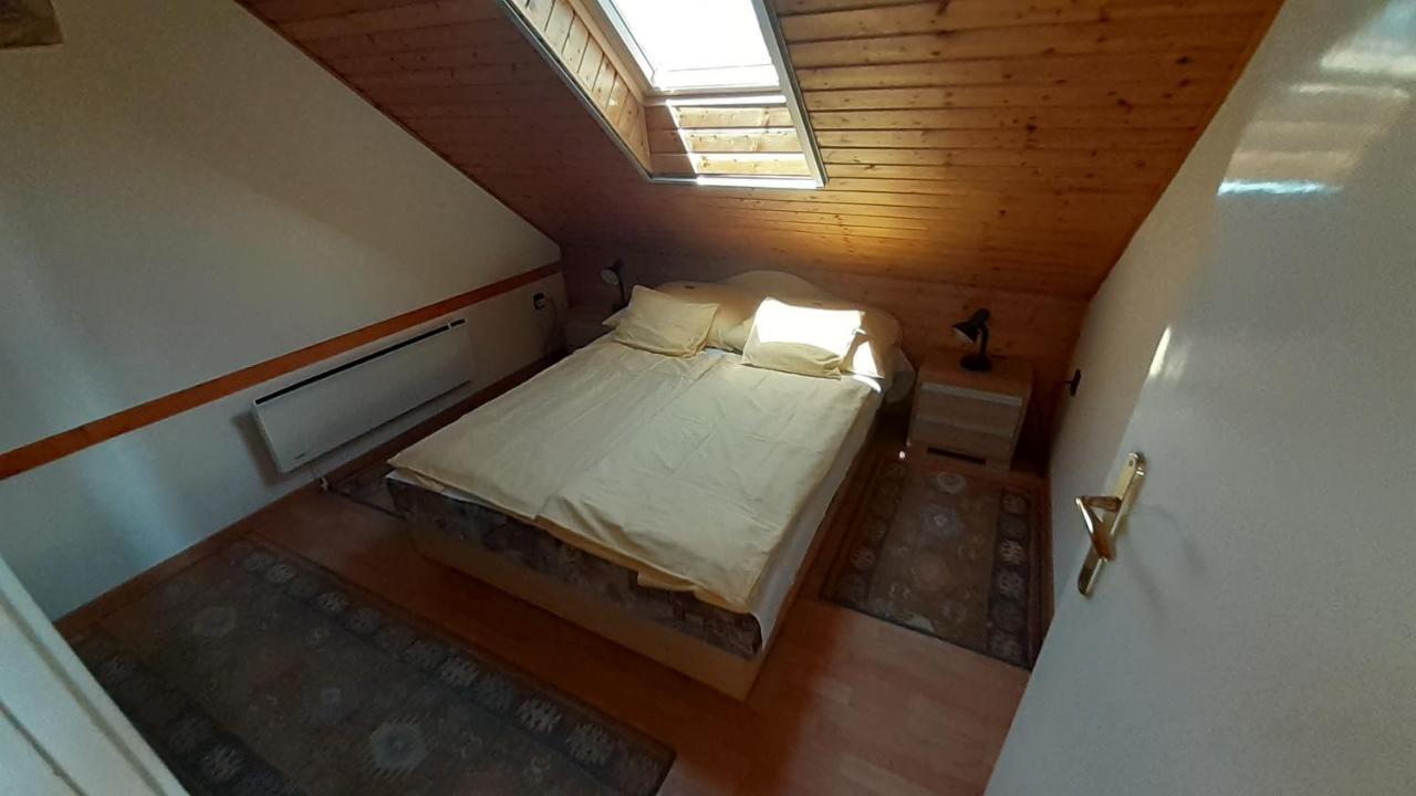 Patri Apartmanhaz Keszthely Exteriör bild