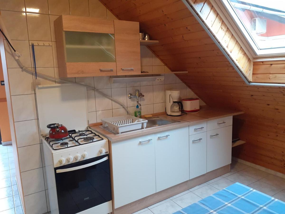 Patri Apartmanhaz Keszthely Exteriör bild