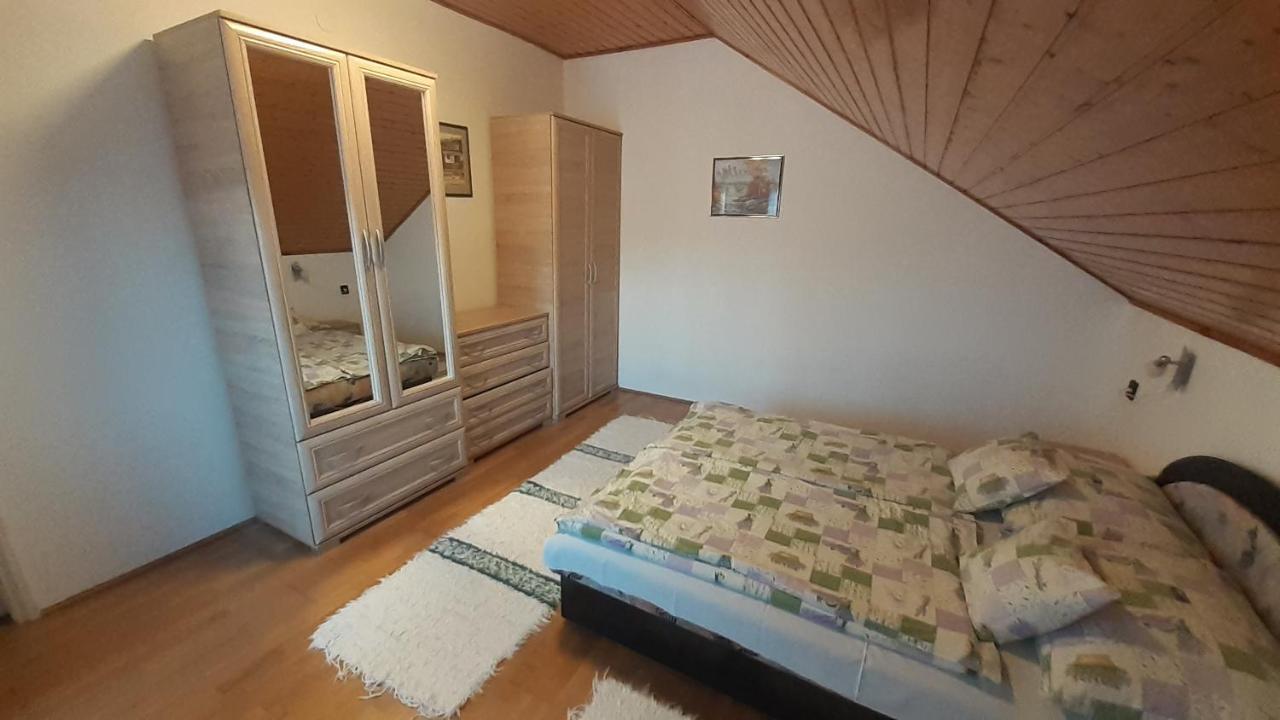 Patri Apartmanhaz Keszthely Exteriör bild