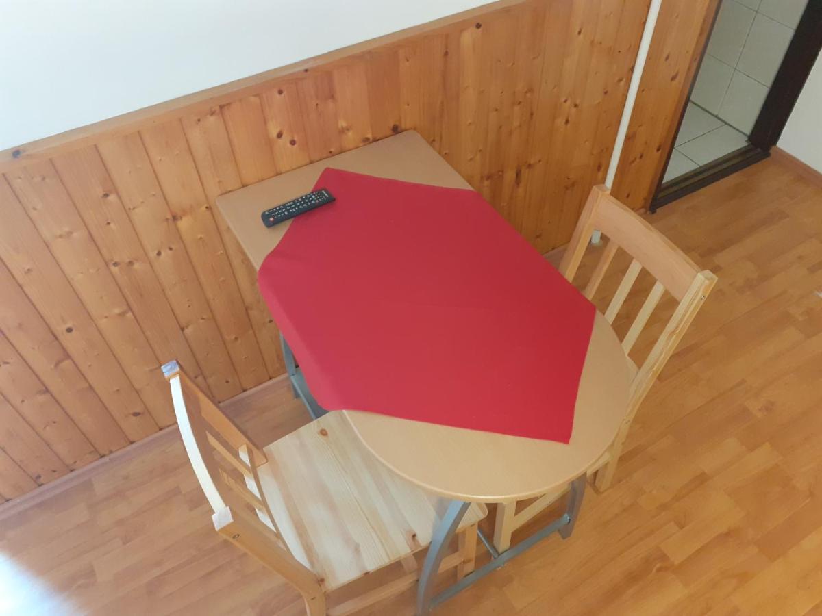 Patri Apartmanhaz Keszthely Exteriör bild