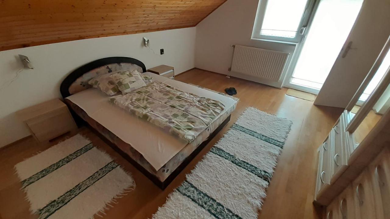 Patri Apartmanhaz Keszthely Exteriör bild