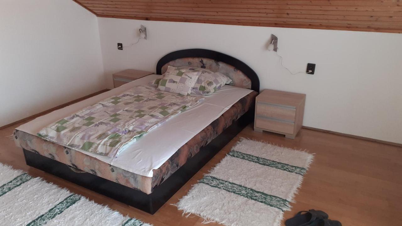 Patri Apartmanhaz Keszthely Exteriör bild