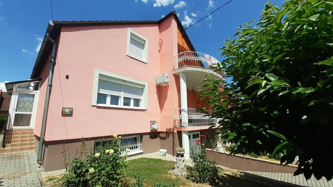 Patri Apartmanhaz Keszthely Exteriör bild