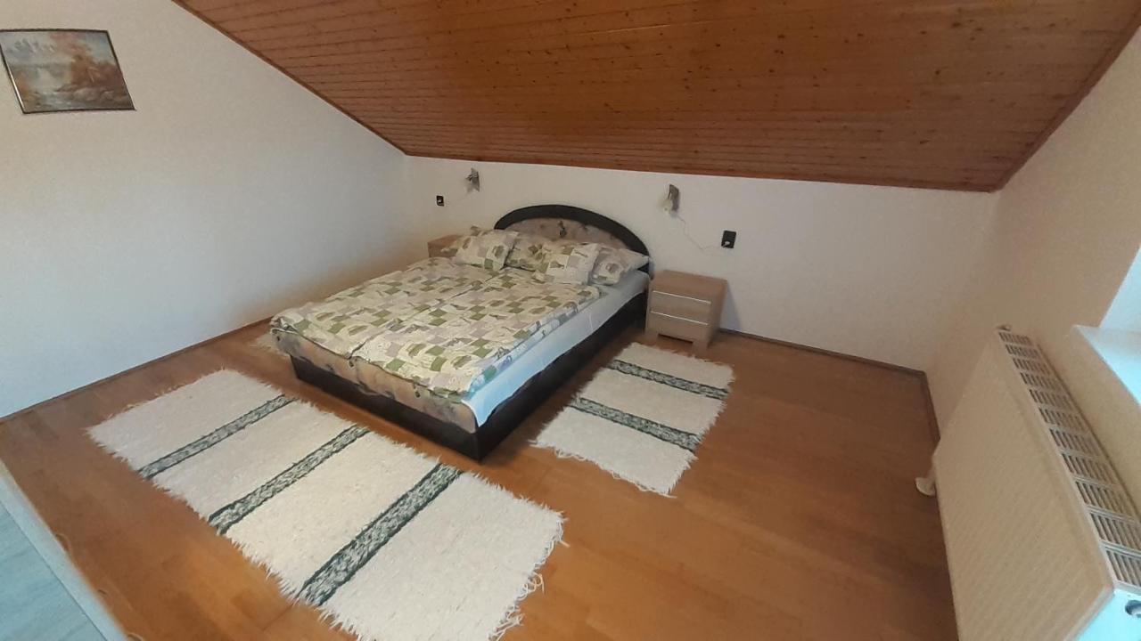Patri Apartmanhaz Keszthely Exteriör bild
