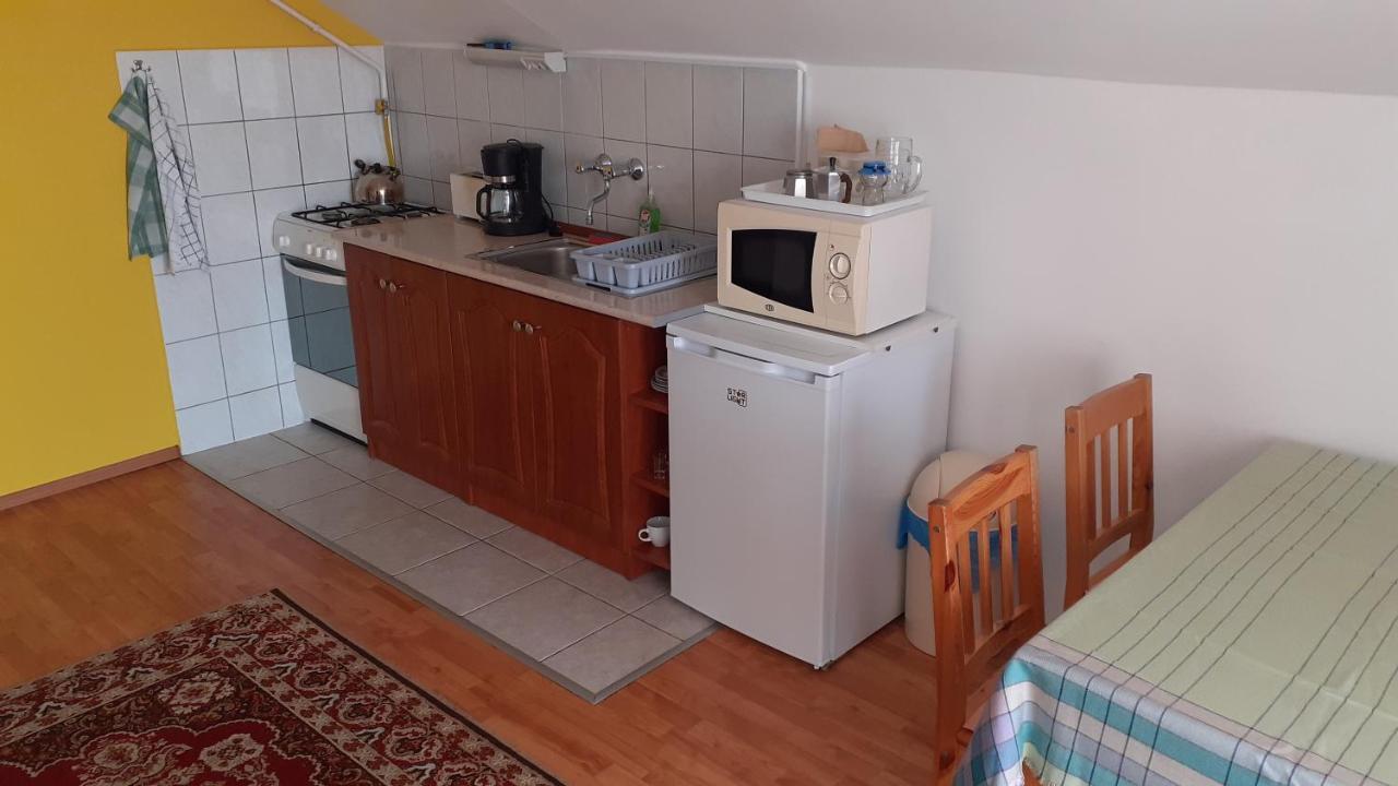 Patri Apartmanhaz Keszthely Exteriör bild